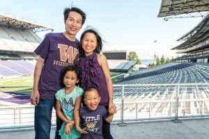 UW Family Photo Day - Husky Stadium - 08-24-14 |