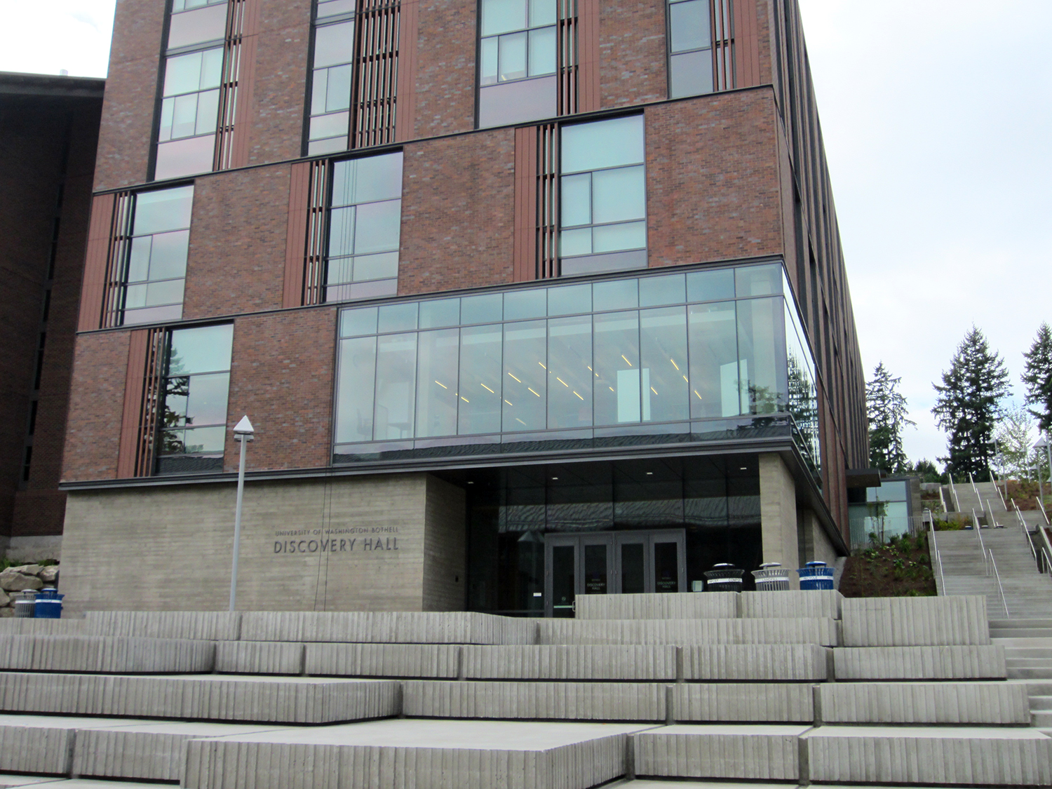 UW Discovery Hall