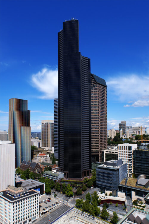 Photo of large black skyscraper building.